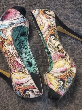 Iron Fist "Shark Bite" Here I Lie platform heels